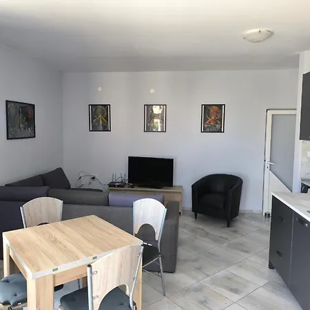 Apartment Pirop Apattments *